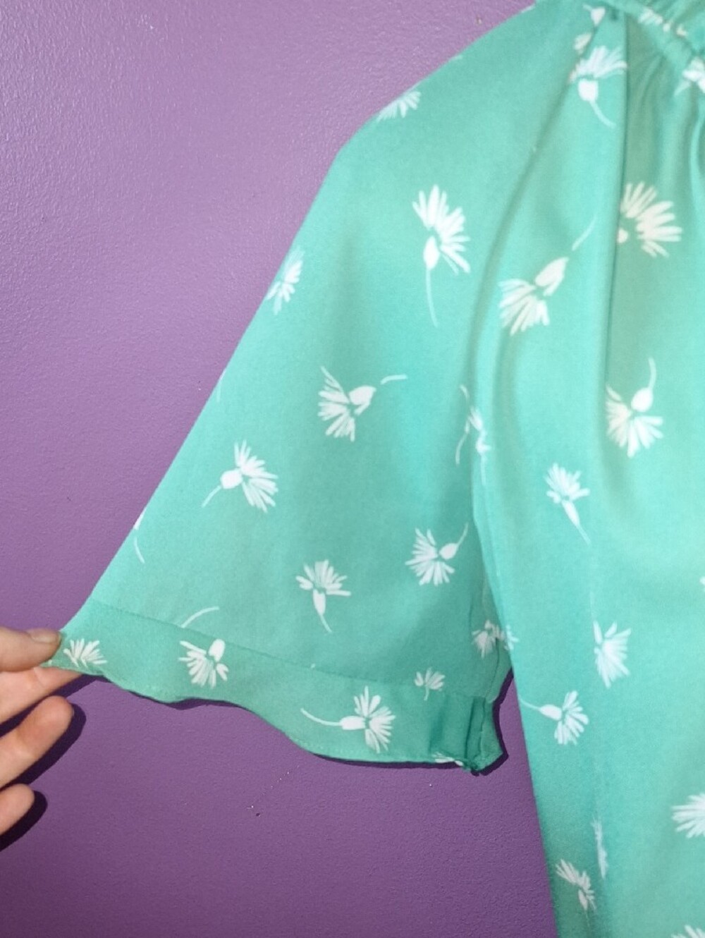 Liz Claiborne Green Floral Tie-Neck Peasant Blouse - Picture 6 of 10